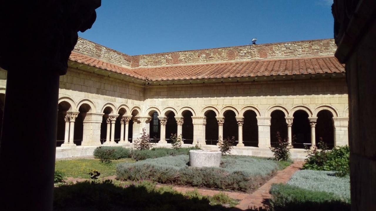 Maison Au Pied De La Cathedrale 엘느 외부 사진